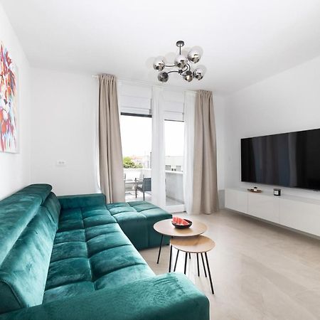 Bonaca Apartments With Terrace And Private Parking Kaštela Zewnętrze zdjęcie