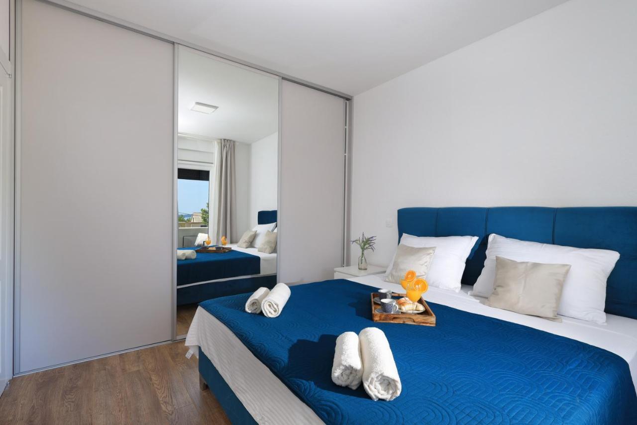 Bonaca Apartments With Terrace And Private Parking Kaštela Zewnętrze zdjęcie