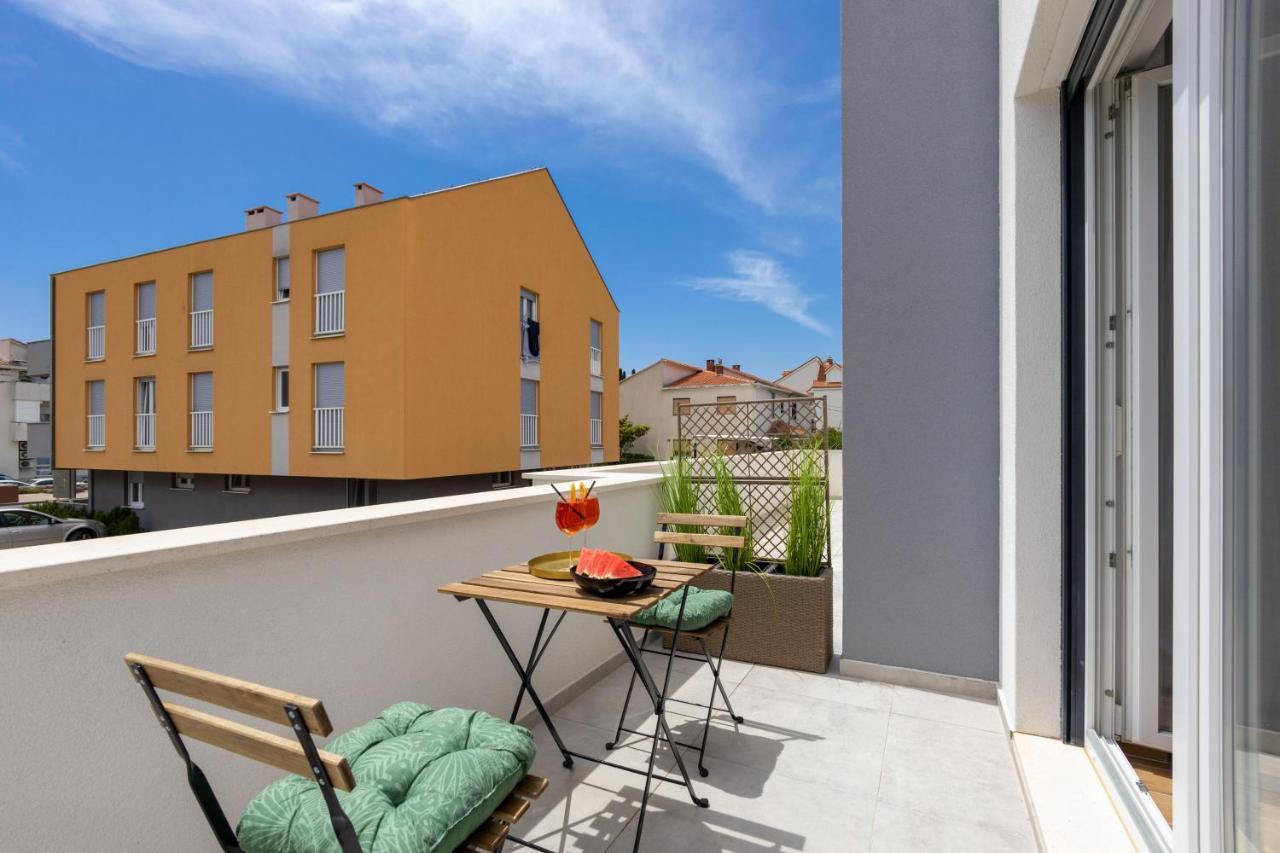 Bonaca Apartments With Terrace And Private Parking Kaštela Zewnętrze zdjęcie