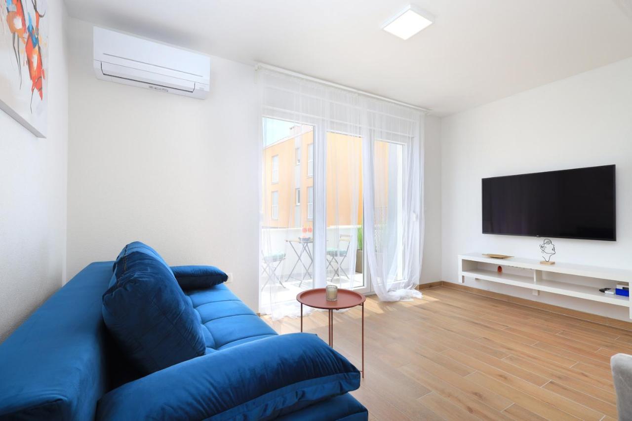 Bonaca Apartments With Terrace And Private Parking Kaštela Zewnętrze zdjęcie
