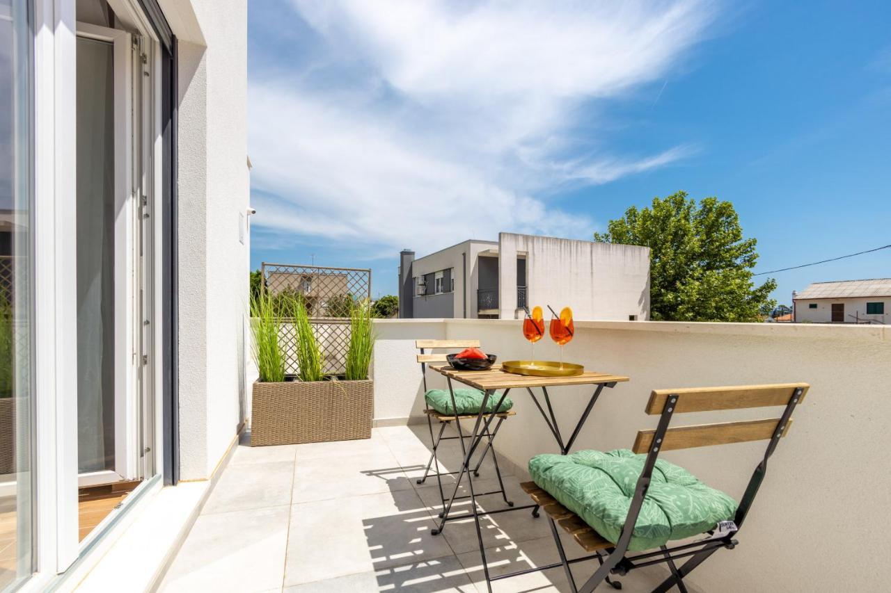 Bonaca Apartments With Terrace And Private Parking Kaštela Zewnętrze zdjęcie