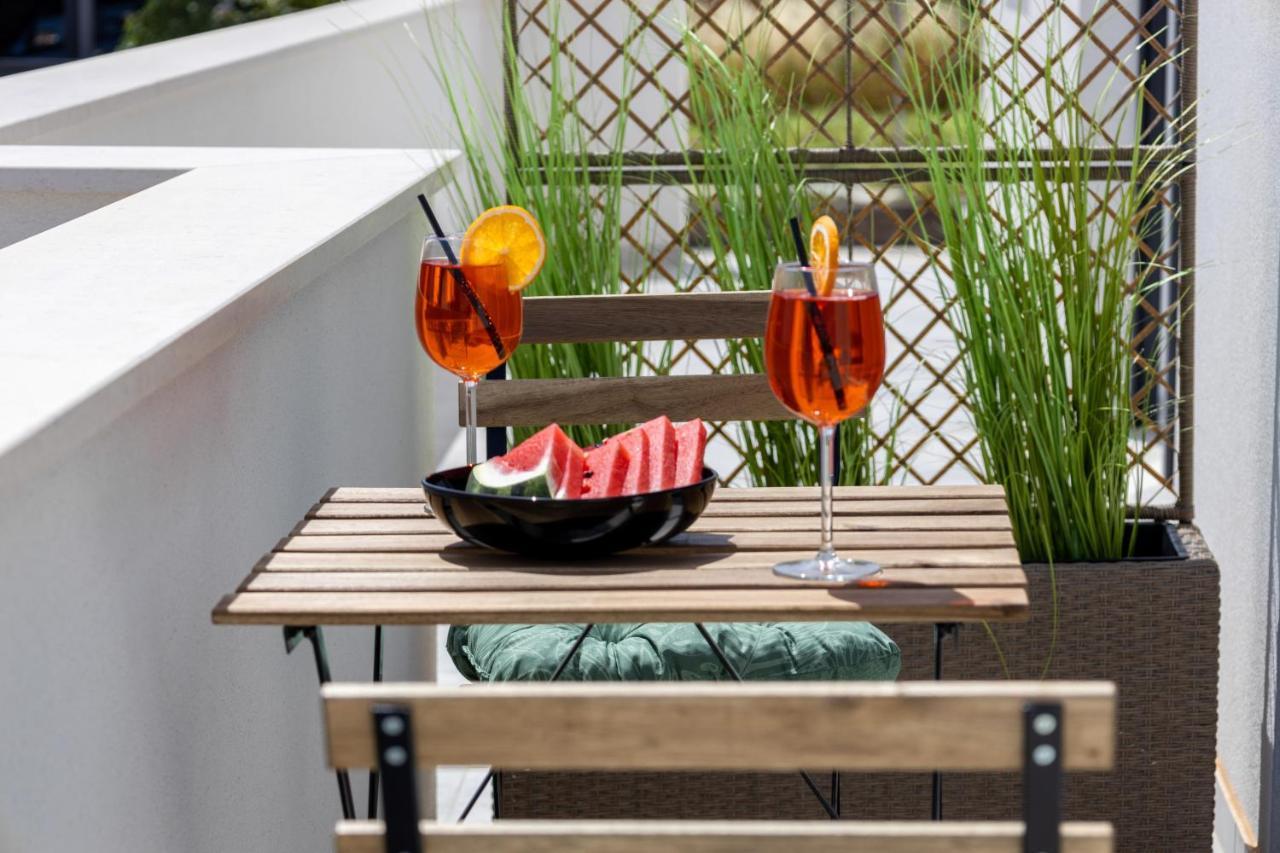 Bonaca Apartments With Terrace And Private Parking Kaštela Zewnętrze zdjęcie