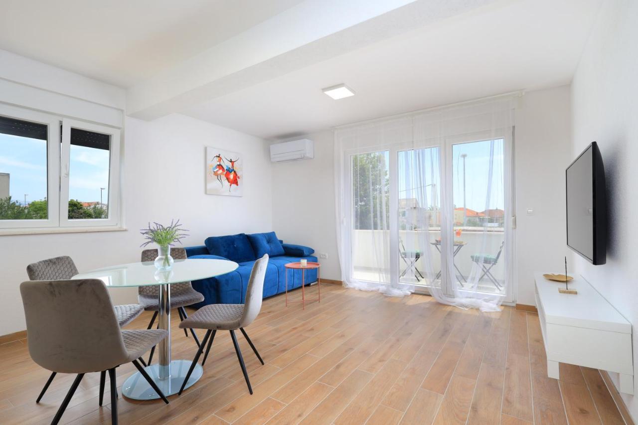 Bonaca Apartments With Terrace And Private Parking Kaštela Zewnętrze zdjęcie
