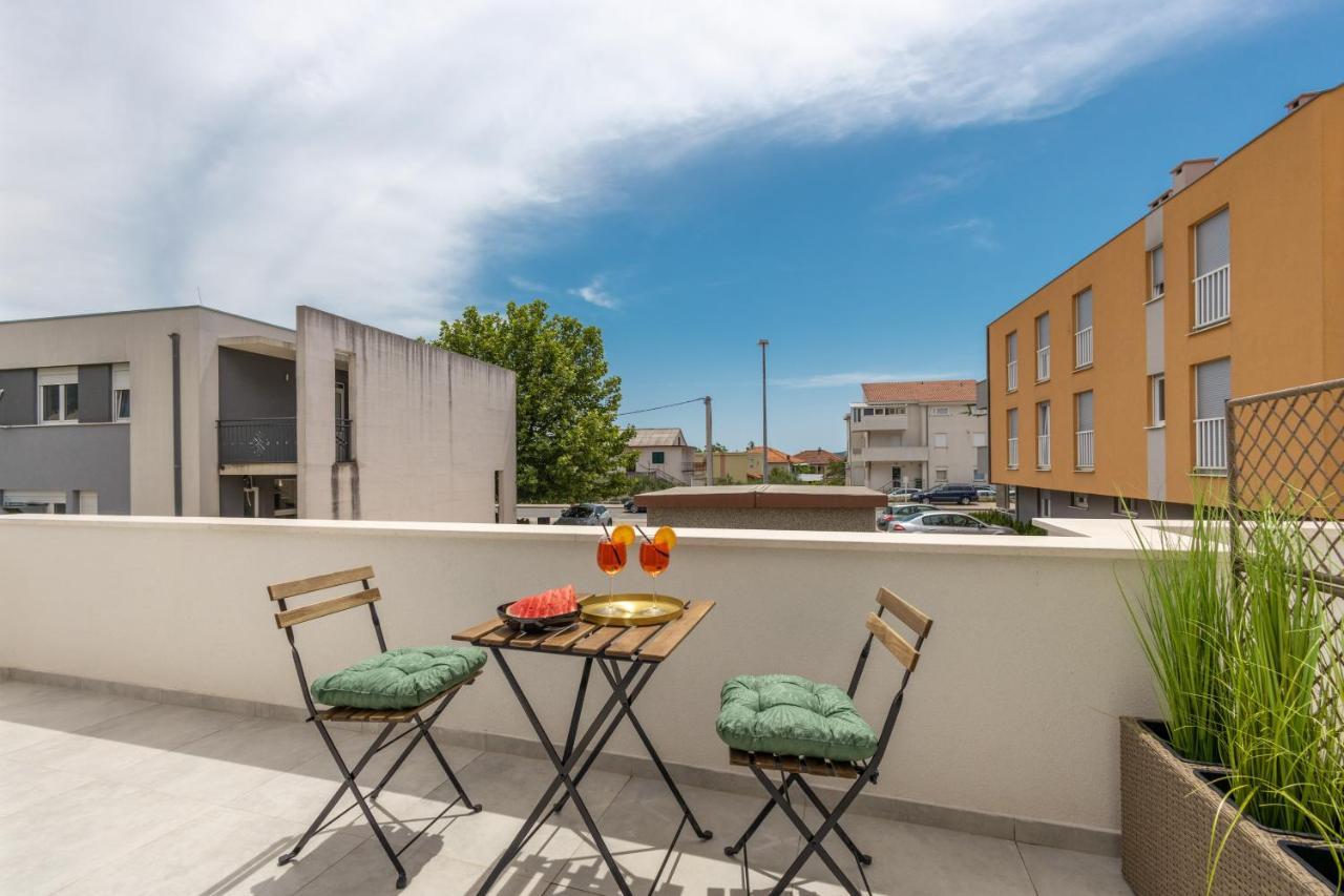 Bonaca Apartments With Terrace And Private Parking Kaštela Zewnętrze zdjęcie